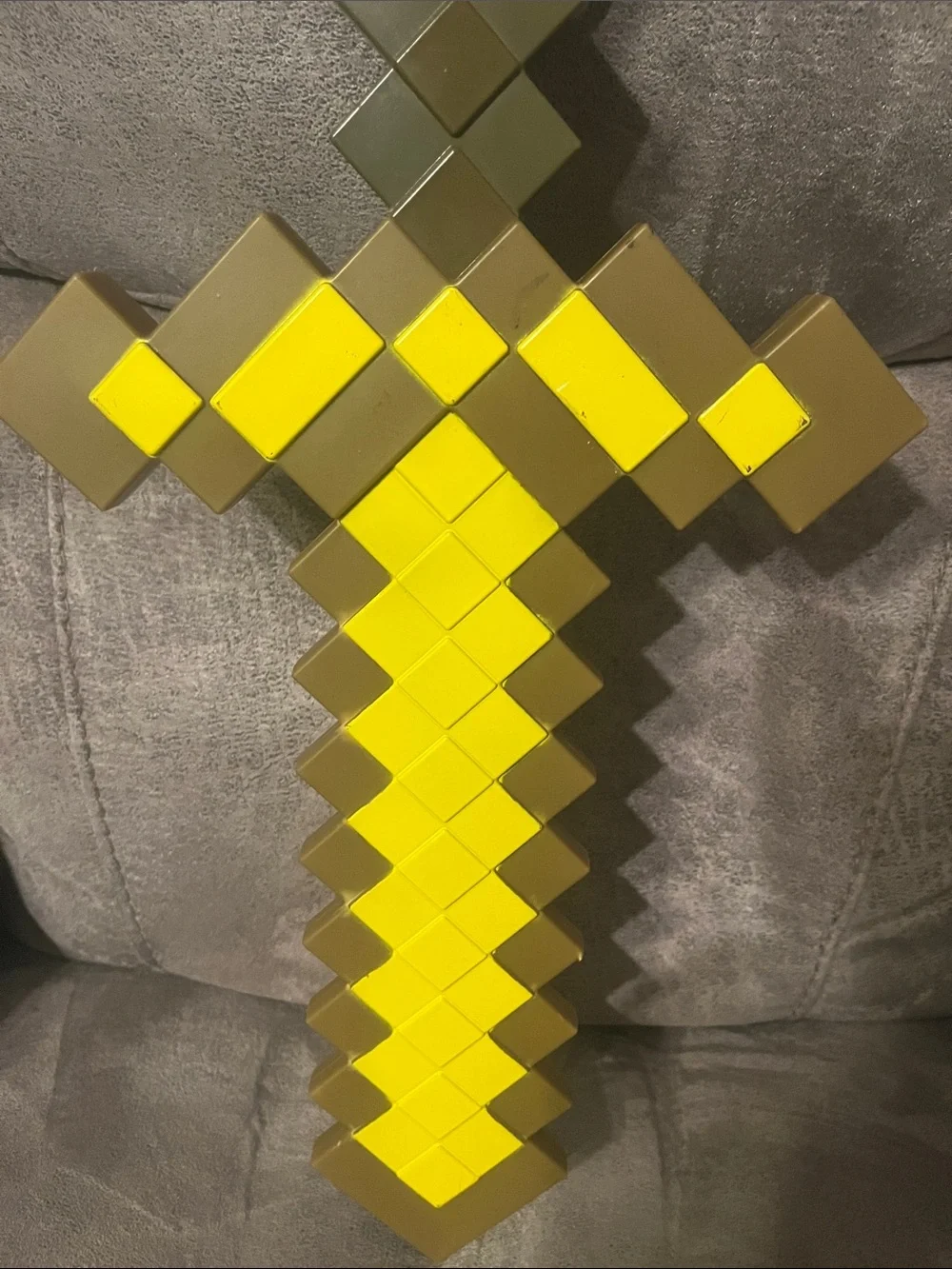 Officially Licensed Minecraft Gold Pixel Sword Costume Prop Toy Deco by Disguise